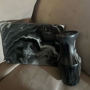MARBLED GRAY BLACK CANVAS ACRYLIC PAINT POUR WITH VASE. CANVAS